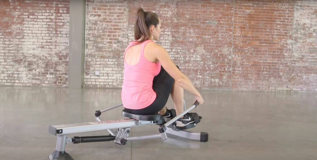 how to use a rowing machine with two handles 1