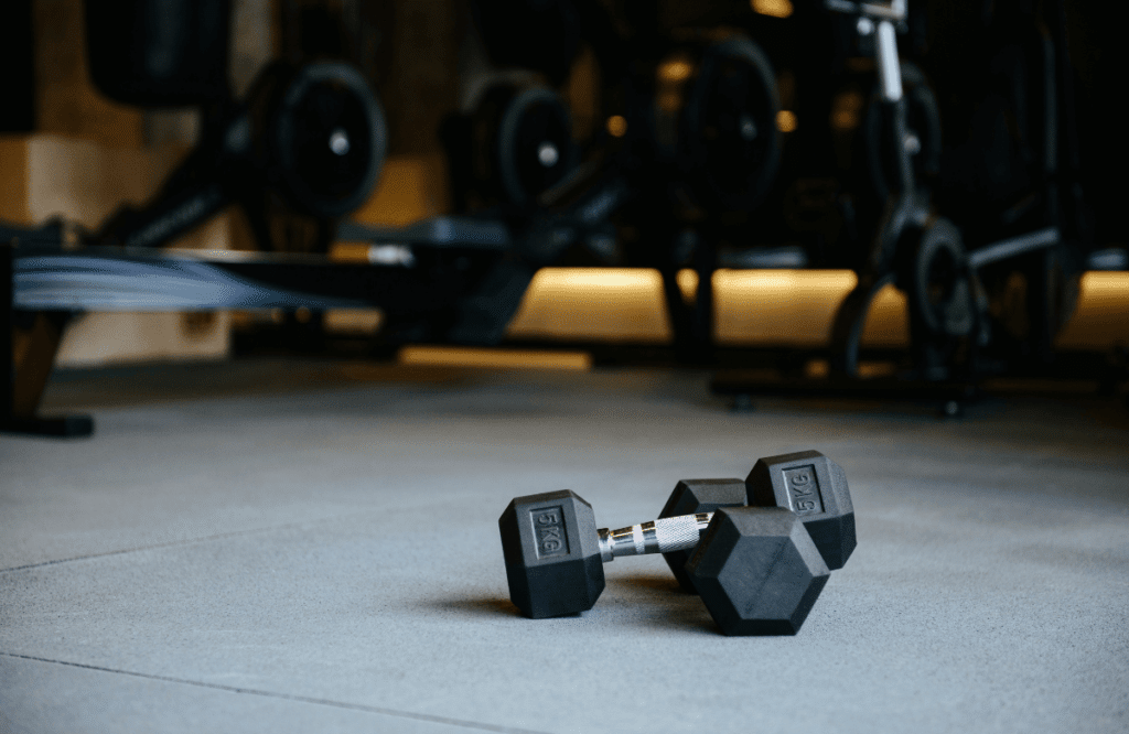 How To Properly Do A Dumbbell Pullover? - BoxLife Magazine