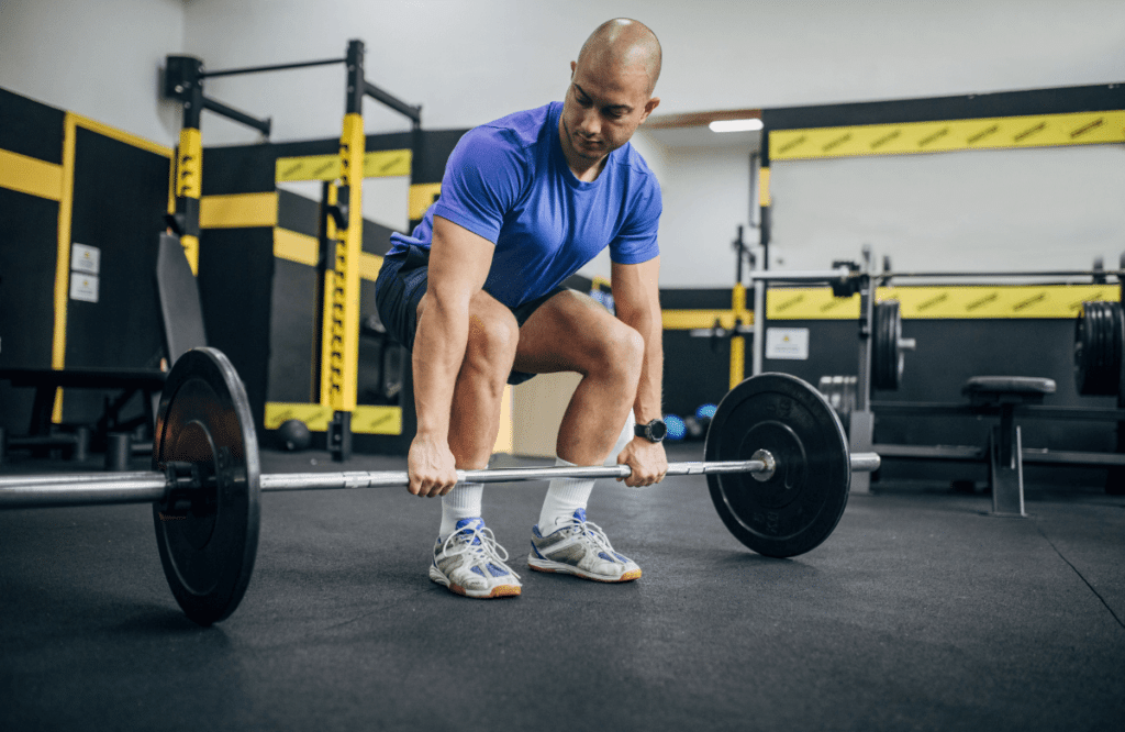 A man preparing his 1RM deadlift