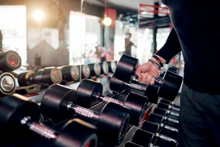 single-arm-dumbbell-row-exercise