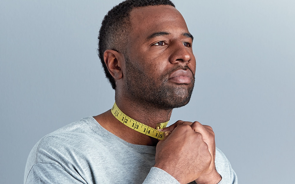 How To Measure Your Neck Size Correctly - BoxLife Magazine