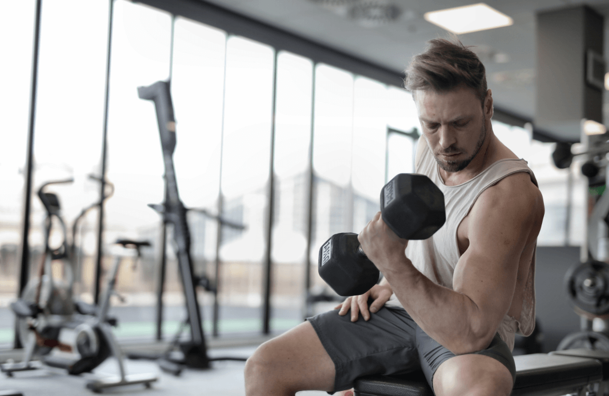 5 of the Best Dumbbell Arm Workouts for Strength, Size, and Time-Saving