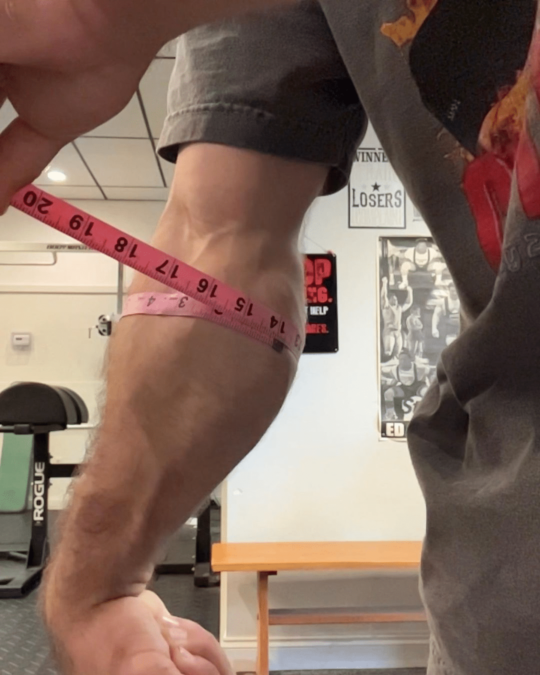 Forearm Flex What’s The Average Forearm Size For Men and Women (And