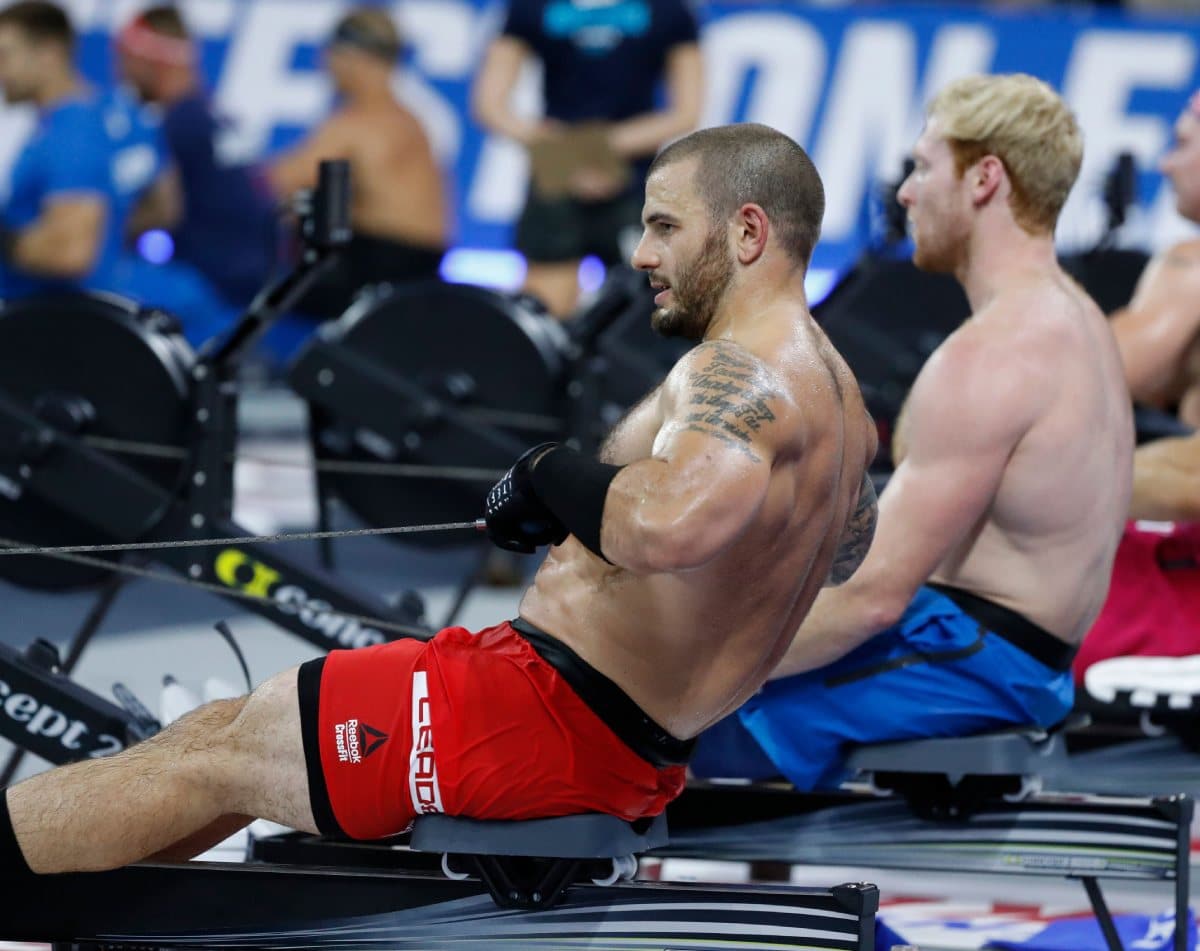 crossfitters-rowing
