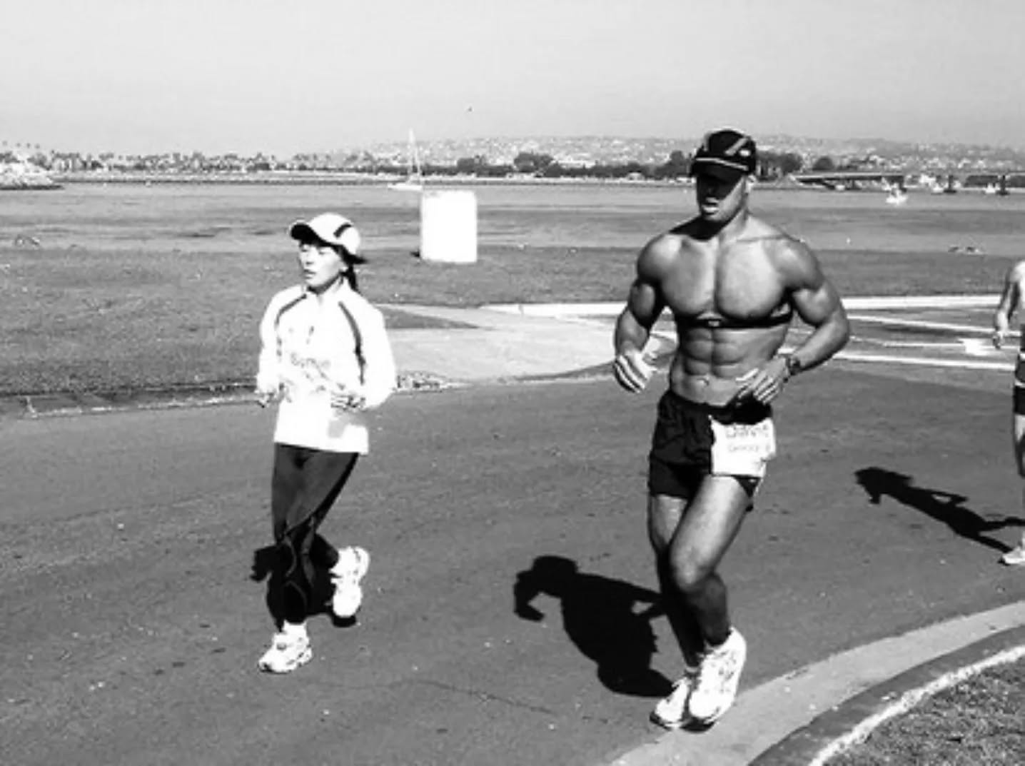 5’1 „Ultramarathoner, който изпревари Дейвид Гогинс