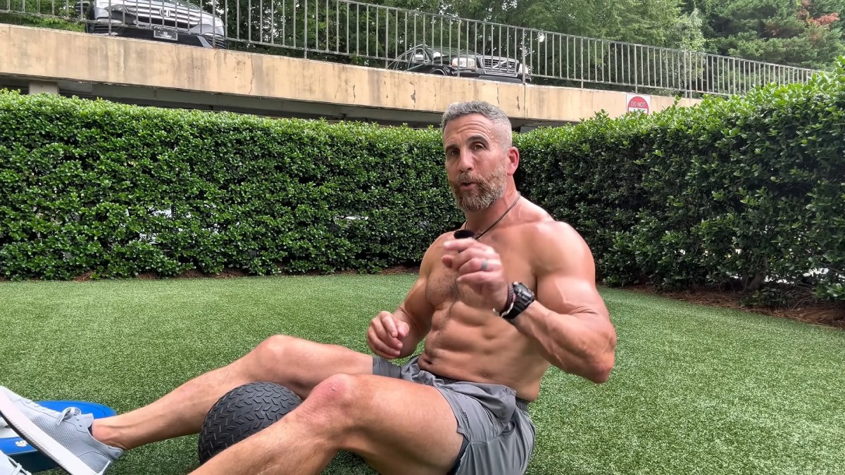 3 Killer Ab Exercises for Men 30+ 7-10 screenshot (1)