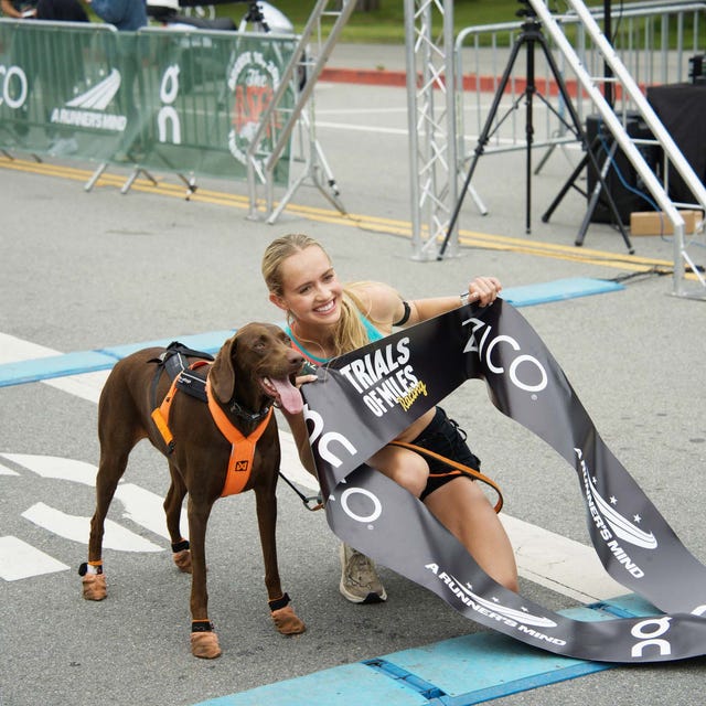 Pro Runner Vanessa Fraser Ran a 4:31 Mile Being Pulled by Her Dog Gigi